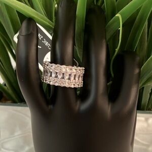 Cubic Zirconia Marquee and round diamond design stunning high end designs